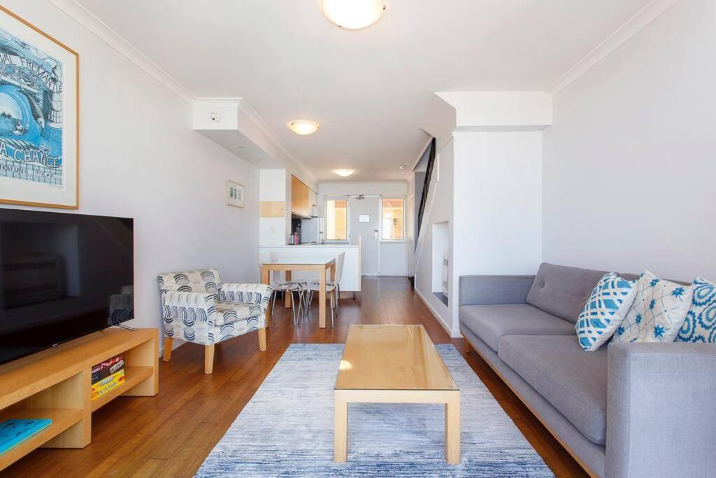 Waterfront Escape On Fishermans Wharf W Ocean View Apartment Fremantle Exterior foto