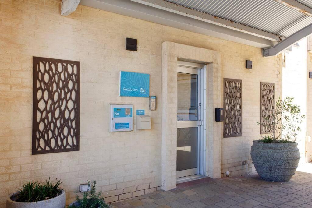 Waterfront Escape On Fishermans Wharf W Ocean View Apartment Fremantle Exterior foto